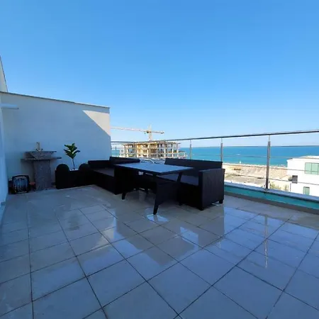 Summerland Tower Διαμέρισμα *