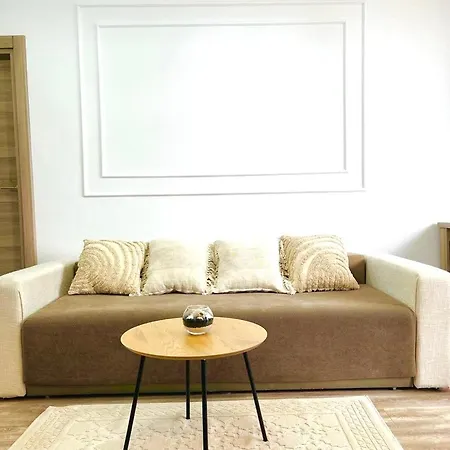 Summerland Tower Διαμέρισμα
